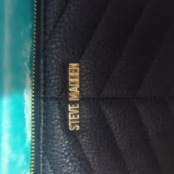 Steve Madden wallet wristlet - Picture 2 of 5